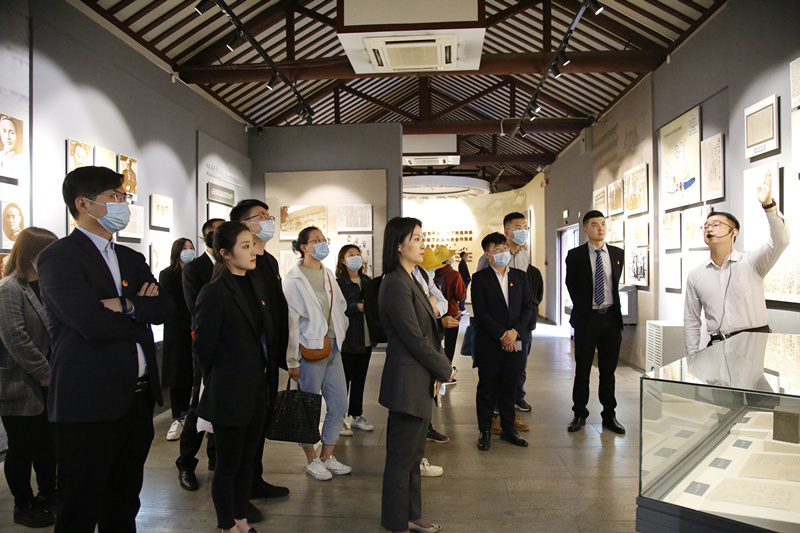 公司團(tuán)委赴西安事變紀(jì)念館開展團(tuán)日活動(dòng)配圖3 (2).JPG