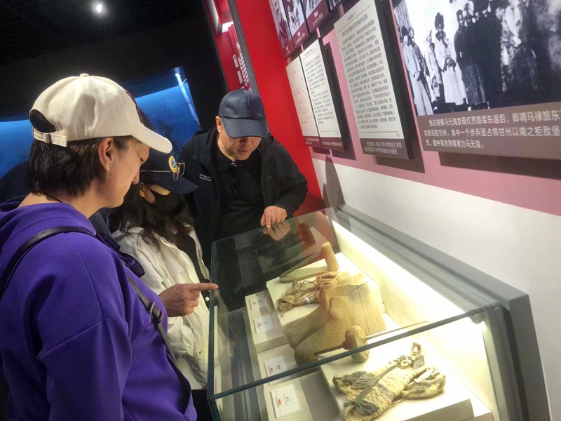 玉門公司開展“聆聽黨史故事、傳承紅色基因”主題黨日活動圖2.png