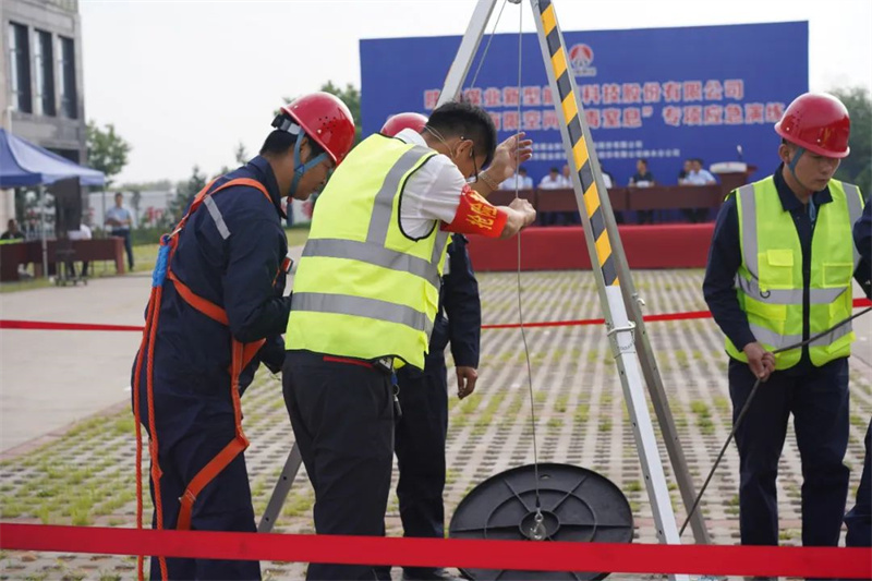 新型能源公司舉辦2022年“有限空間中毒窒息”專項應急演練-2.jpg