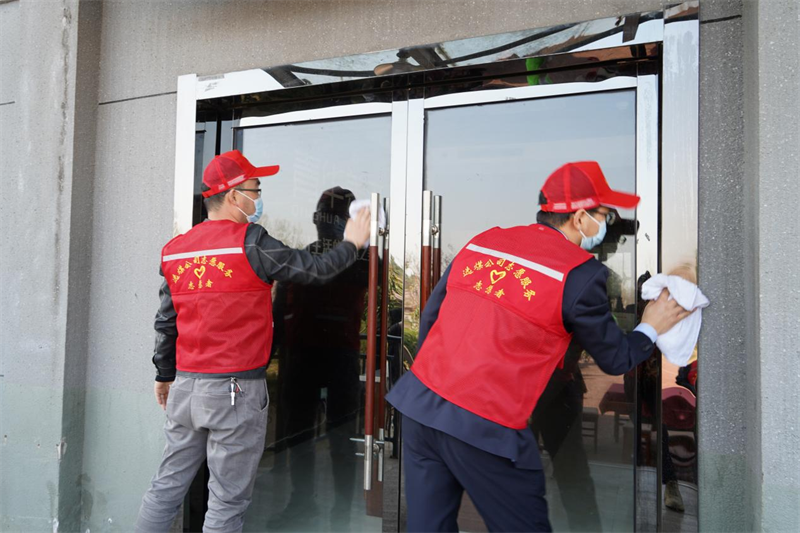 選煤公司黨總支開展“弘揚雷鋒精神 踐行初心使命”志愿服務(wù)主題黨日活動1.png