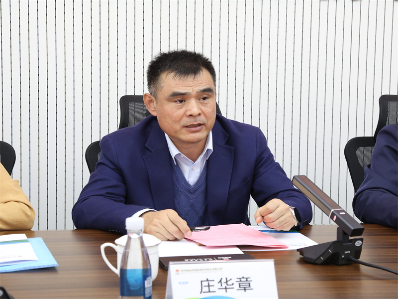 健康義診進企業(yè)  暖心服務(wù)有“醫(yī)”靠02.png